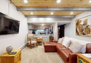 Luxe Slopeside Condo: Balcony, Fireplace & Covered Parking