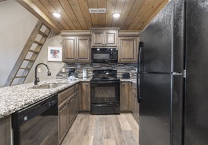 Luxurious 3BR + Loft with Fantastic View of the Lake! - Indian Point (U1115)