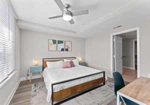 Luxury 2BR King Bed Suite, Fast WiFi, 8 Min to DT