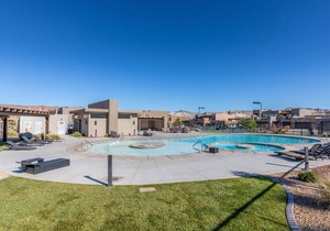 Luxury At The Ledges at The Ledges Golf Club *Resort Amenities Included!
