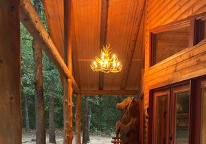 Luxury Log Cabin in the Premier Resort-Holly Lake Ranch
