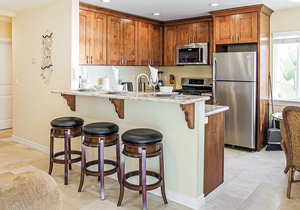Luxury Oceanview Stay – Steps from the Beach #4
