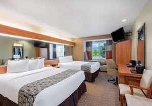 Microtel Inn & Suites Raton