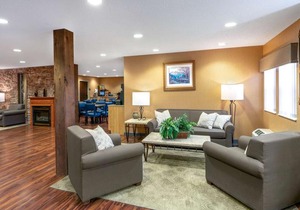 Microtel Inn & Suites Raton