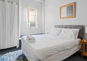 Midtown Apt Near Downtown&U of C - Hangout Unit 1