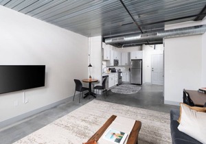Modern 1BR Close to Fiserv with Parking