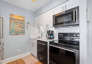 Modern Luxury Design & Panoramic Ocean Views! 1106
