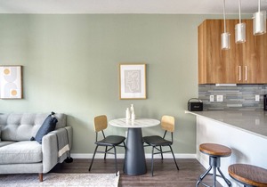 Modern Uptown 1BR w/ W/D, Gym & Pool, walk to RiNo bars, by Blueground