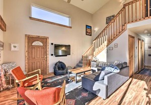 Near Hikes and Arkansas River Mtn-View Getaway!