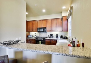 Near Pool! Luxurious Villa Overlooking Pool, Pet Friendly - Upstairs (C65)