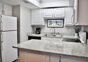 Newly updated 1 bed right on the beach!