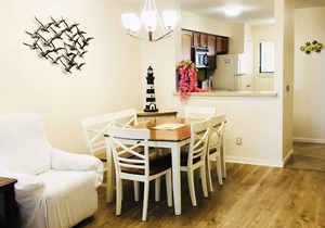 Nice 2 bedroom villa 10 minutes walk to beach, stores and restaurants.