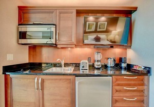 No Resort Fee ! Strip View Suite - Pools & Valet
