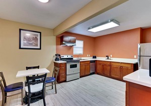 Non Smoking Family Villa Suite in Port Aransas Texas - Captains Quarters Inn