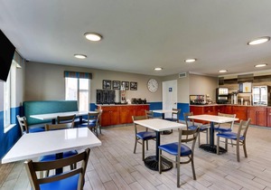 Non Smoking Family Villa Suite in Port Aransas Texas - Captains Quarters Inn