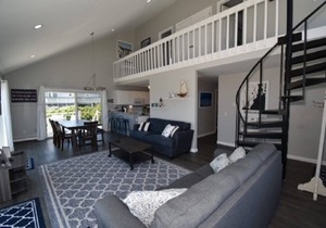 Ocean View! Walk to Beach! Air Conditioning! 3 King & 3 Queen Beds!