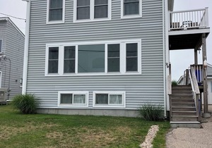 Ocean View~Walk to Scarborough Beach~4BR 3BA 3 level Affordable Private Home