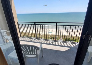 Oceanfront 1 Bedroom Condo with Spectacular Views