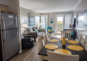 Oceanfront, 1st-Floor Condo with Patio, WiFi, Washer/Dryer & Shared Pools/Grills
