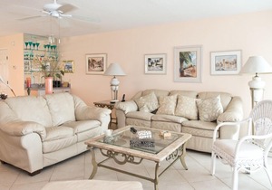 Oceanfront 2 Bedroom Townhouse Summerhouse Unit 412