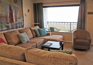 Oceanfront 4th floor, Balcony with Spectacular Ocean Views