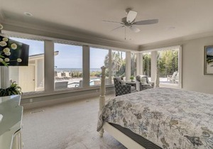 Oceanfront 7 BR 7 BA Wonderful Pool Deck Beach gear and bike rentals included