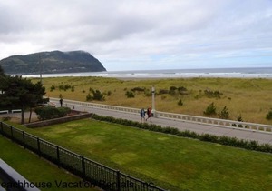 Oceanfront Condo on 2nd floor, Fabulous Views!