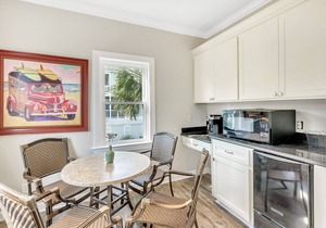 Oceanfront Grand Pavilion- 5 bedrooms! Views! Pool Access!