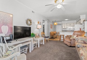 Popular Golden Mile location within a short distance to many local attractions!
