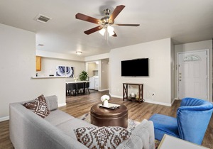 Price Drop! Off-Apt 3BR Fast Wifi & More-12B