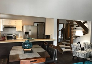 Price Reduction! Spotless Modern Condo, Everything new! Close to slopes!