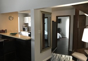 Price Reduction! Spotless Modern Condo, Everything new! Close to slopes!