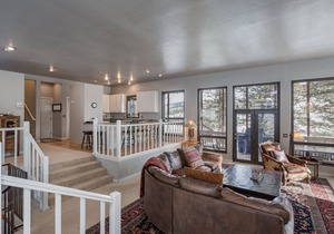 Private Home Lake Purgatory-Awesome Views-NEW RATES-Last Minute Specials