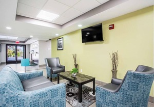 Quality Inn - White House