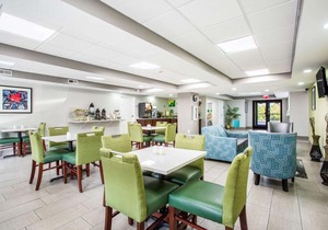Quality Inn - White House