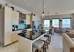 Queen of Diamonds | Indoor & Outdoor Pools!