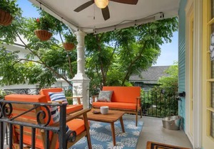 Quiet and Walkable Neighborhood - 10 Min to FQ/DT!