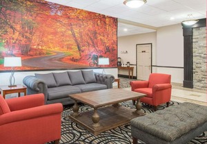 Ramada by Wyndham Cumberland Downtown