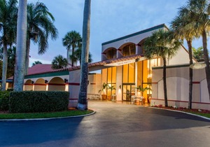 Ramada by Wyndham West Palm Beach Airport
