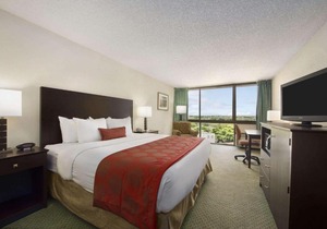 Ramada by Wyndham West Palm Beach Airport
