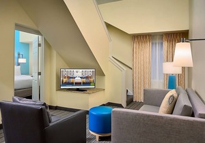 Rare Find! 3 Units w/ Parking, Pets Allowed, Close to Memphis Rock n Soul Museum