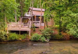 Rendezvous on the River | Ellijay, GA