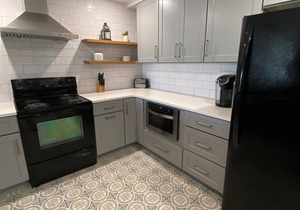 Renovated Kitchen! Beautiful Ocean Views 2B Brigadune! Perfect Location