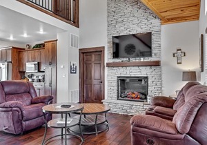 Rockwood Lake Lodge home