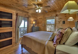 Roux House, Great View, Porch Swing Bed, Hot Tub