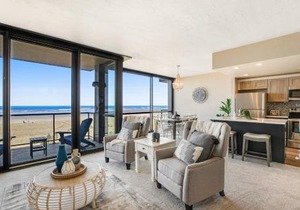 Sand & Sea: Room 308