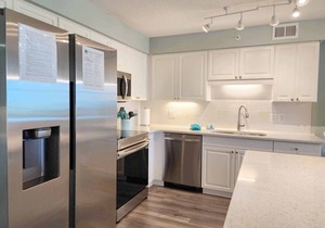 Sandpiper CRC1B - Beautiful Condo, Private Stairs to Pool
