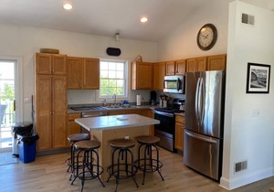 Scarborough Beach, Ocean View, Sleeps 10, A/C, Cable, Internet, Linens