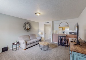 Sienna Square, 2 QB, 1 BA, WIFI, Near Old Town