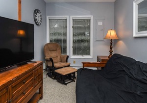 Ski In/Ski Out Townhome with Lake Access